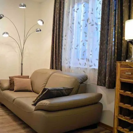 شقة New Apt Near Beaches & Old Town, With Free Parking سبليت
