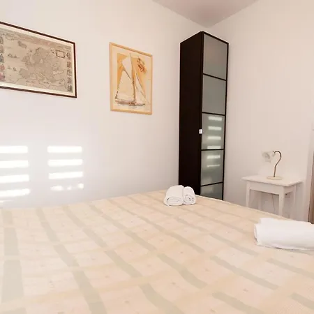 Apartment New Apt Near Beaches & Old Town, With Free Parking Split