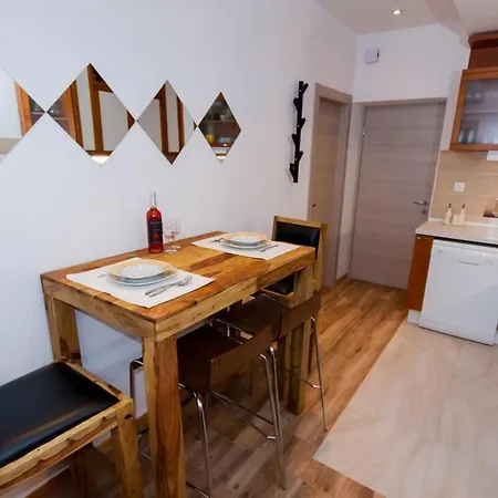New Apt Near Beaches & Old Town, With Free Parking 公寓 斯普利特