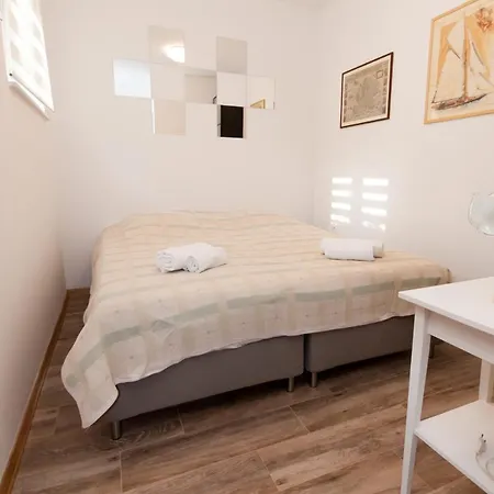 New Apt Near Beaches & Old Town, With Free Parking * Σπλιτ