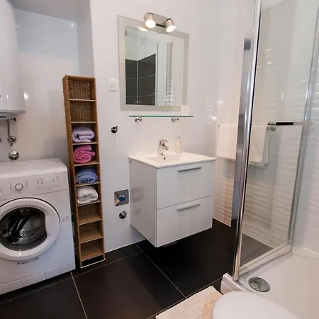 Διαμέρισμα New Apt Near Beaches & Old Town, With Free Parking Σπλιτ
